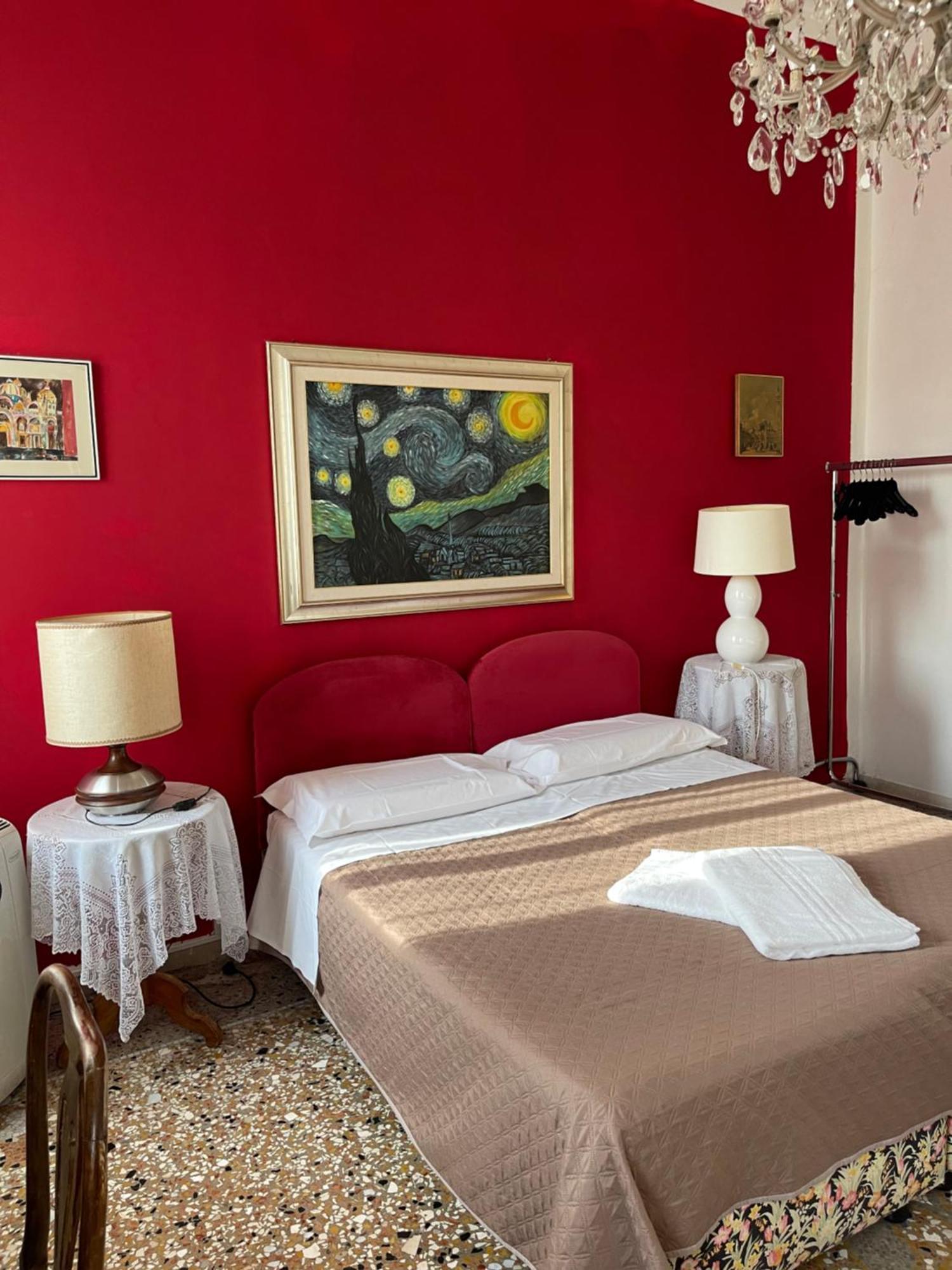 Princess Guest House Canal View Venecia Exterior foto