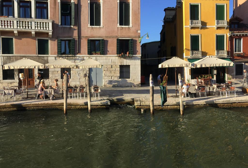 Princess Guest House Canal View Venecia Exterior foto